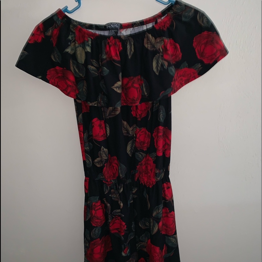 Off the shoulders jumper